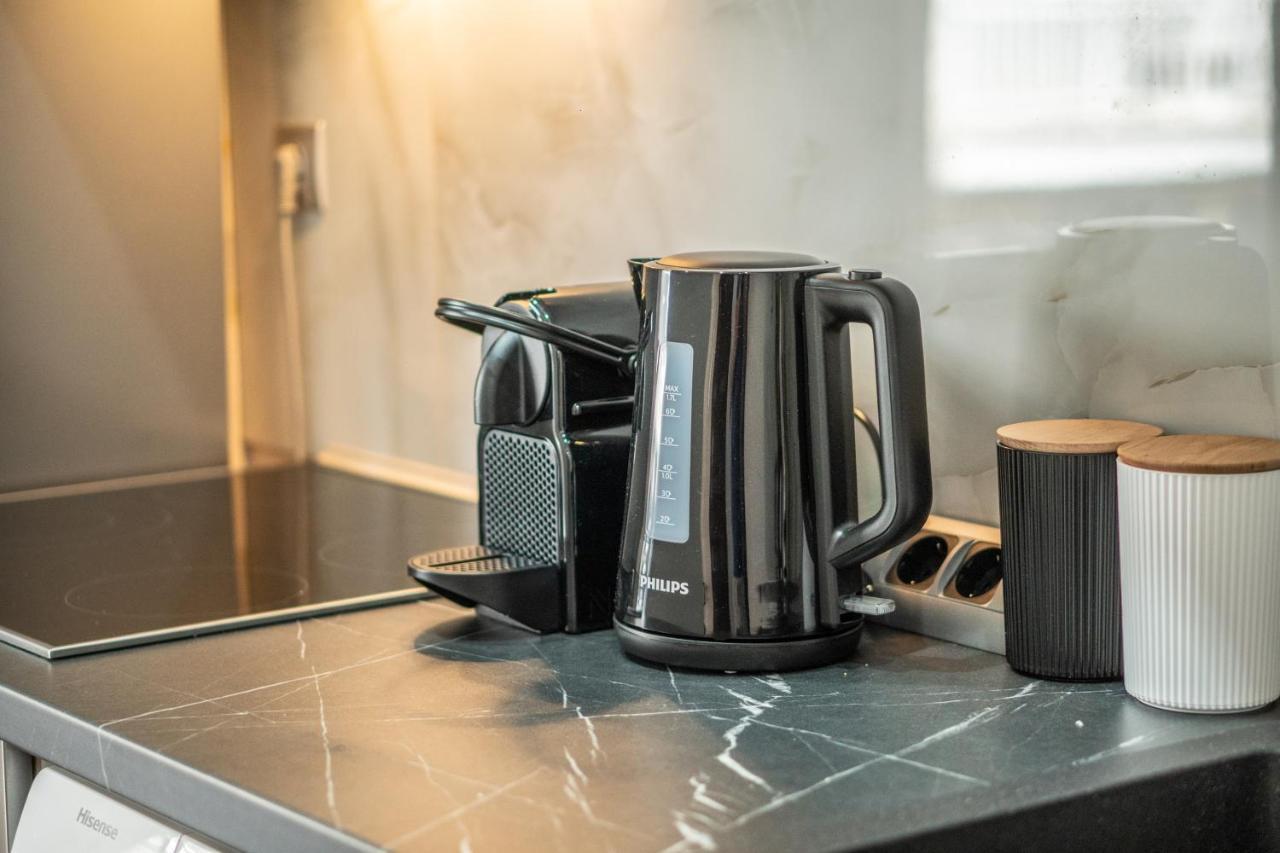 B2 Deluxe Apartments アレクサンドルポリス エクステリア 写真